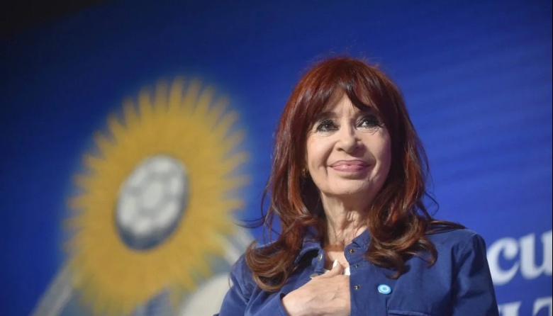 Cristina Kirchner confirmó que será candidata: “Hay que poner el hombro”