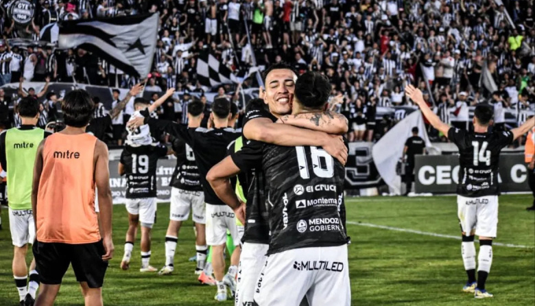 Gimnasia de Mendoza superó en los penales a Madryn y logró el ascenso a la Liga Profesional