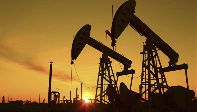 Guerra en Medio Oriente: el precio del crudo ya subió más de 75% en lo que va del año