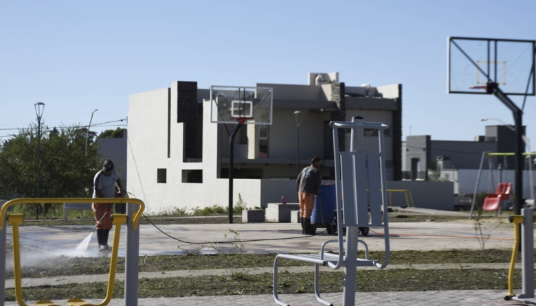 Crespo: En el mes aniversario de la ciudad se inaugurarán dos plazas