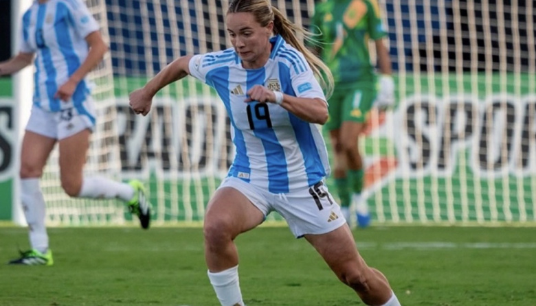 Agostina Holzheier entrena con la Selección Argentina
