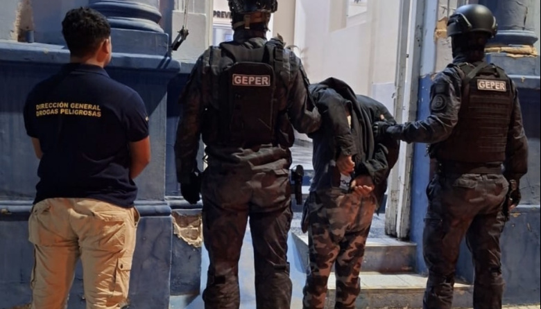 Diamante: cinco allanamientos por narcomenudeo y un detenido