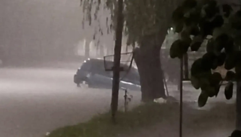 Reconquista sufrió un temporal: cayeron más de 230 milímetros en 12 horas y suspenden clases