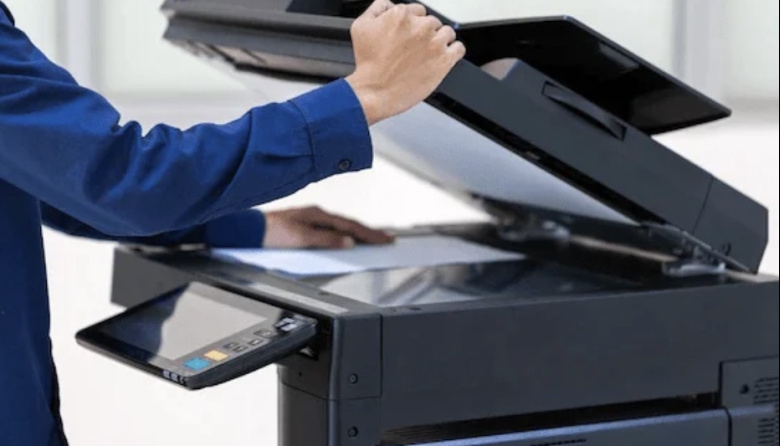 Municipio de Feliciano entregará fotocopias gratis a estudiantes: "Es una respuesta mínima, pero ayuda"