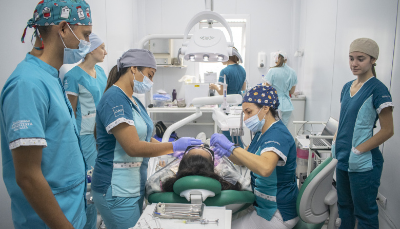UAP: Jornada de salud bucal en Santa Elena brindó atención a 400 personas