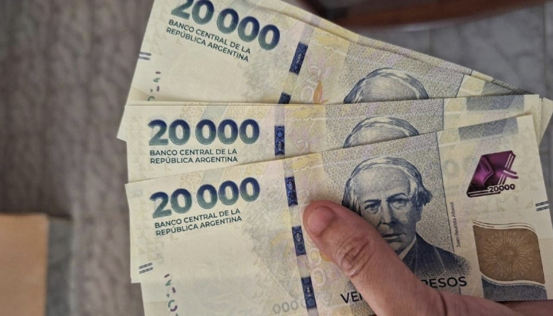 El Gobierno importará billetes de $20.000 de China e imprimirá para Nigeria