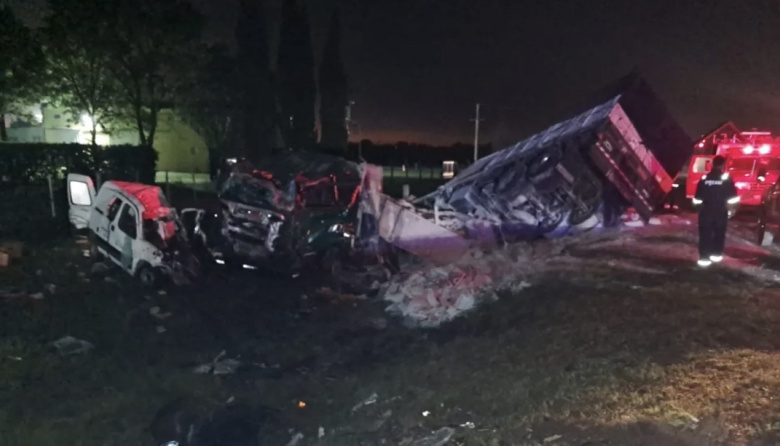 Tragedia en Entre Ríos: hay tres muertos tras un choque frontal