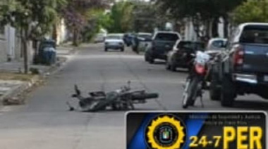 Motociclistas hospitalizados tras choque en Diamante