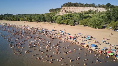 Valle María suspendió el ingreso al río en su balneario por la presencia de bacterias