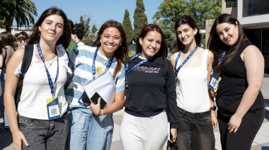 Más de 550 ingresantes comenzaron su experiencia universitaria en el Starting UAP 2026