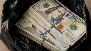 Engañaron a una jubilada con una falsa gestión de ANSES y le llevaron sus ahorros en dólares