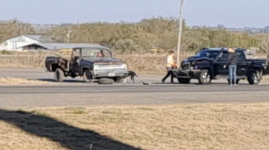 Tres heridos tras un choque entre camionetas en el acceso a Viale