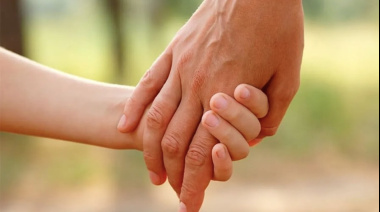 Buscan familias para adoptar a cinco niños de entre 2 y 6 años en Entre Ríos: cómo inscribirse
