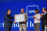 La Universidad Adventista del Plata otorgó el Doctorado Honoris Causa al Dr. Aecio Cairus