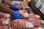 El consumo de carne vacuna cayó y los carniceros advierten un fuerte cambio de hábitos
