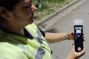 Controles de tránsito: Crespo incorporó un nuevo dispositivo de alcoholemia