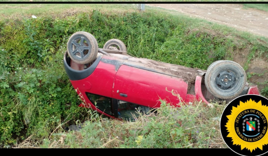 Accidente de tránsito en zona rural: sin lesionados