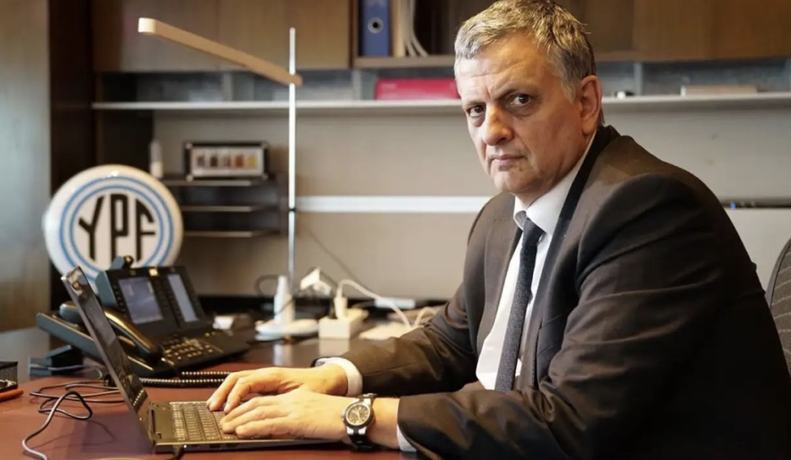“YPF no va a generar cimbronazos en los precios de los combustibles”